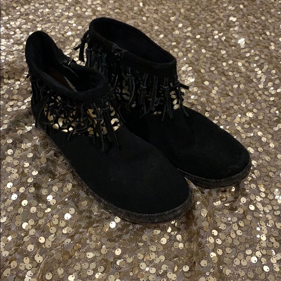 Moccasin Uggs - Picture 1 of 4